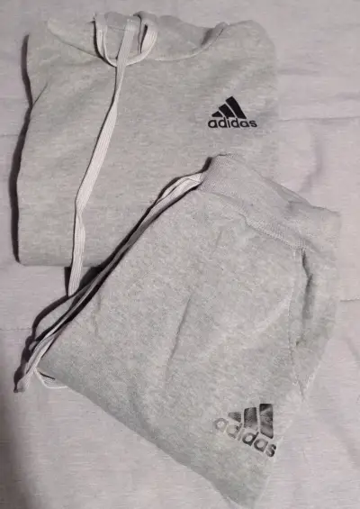 Conjunto deportivo Adidas para hombre en varios colores - miniatura 4
