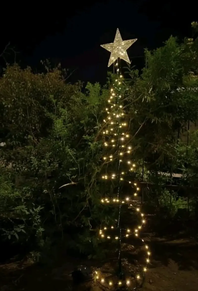 Árbol de Navidad en Espiral con Luces LED Solares - 1