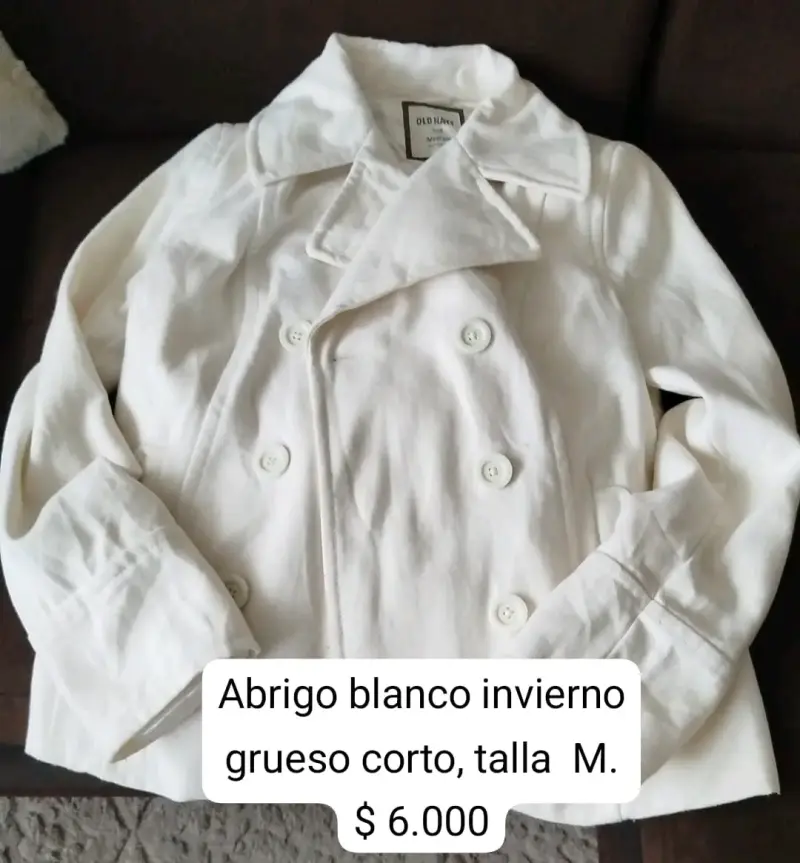 Abrigo blanco grueso corto Old Navy talla M