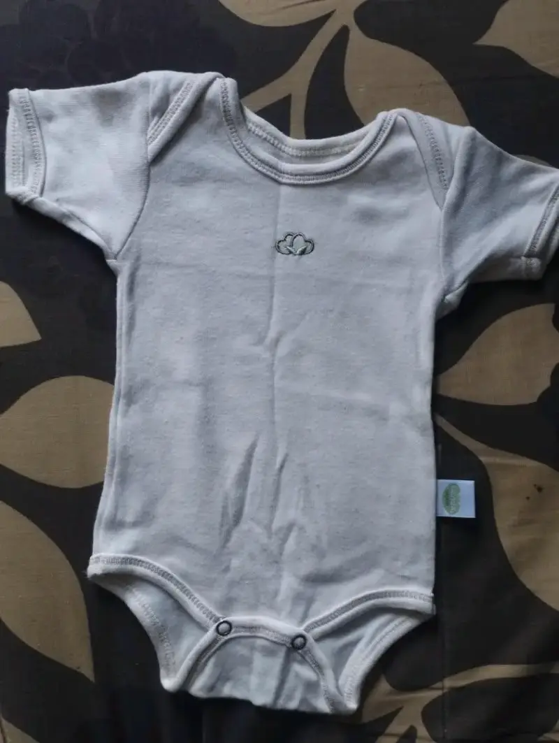 Conjunto de bodies para bebé en algodón suave