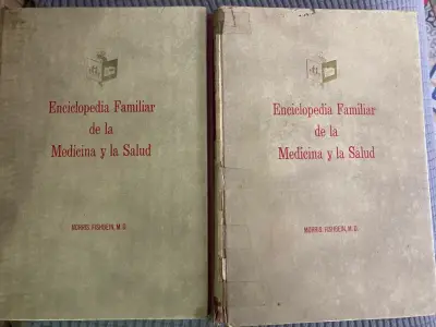 Colección de enciclopedias y diccionarios variados - miniatura 1