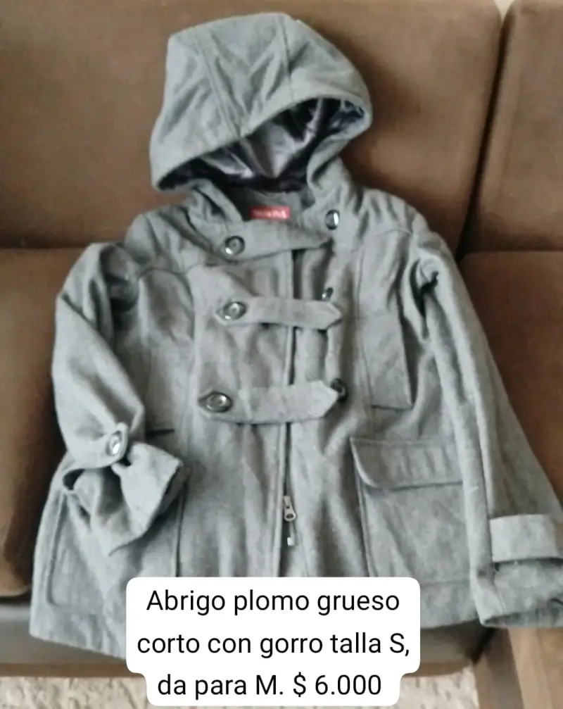Abrigo plomo grueso con gorro talla S