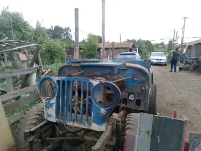 Carrocería de Jeep antiguo para restauración - miniatura 4