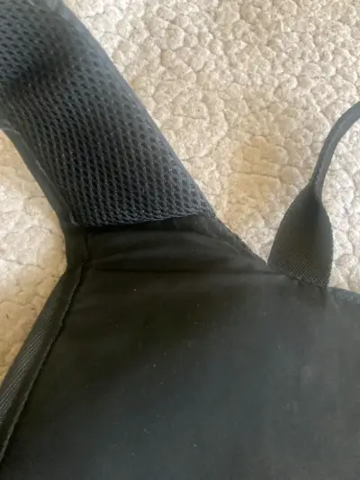 Mochila negra Totto con múltiples compartimentos - miniatura 4