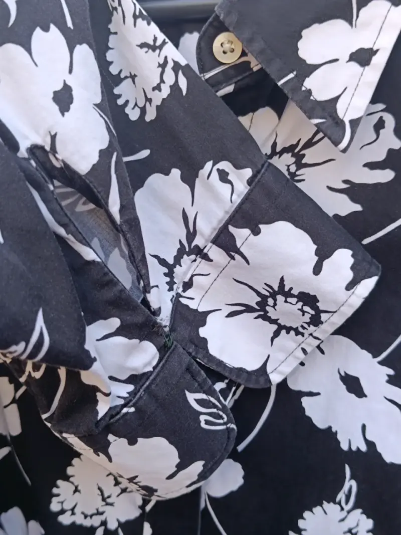 Blusa talla 1X estampado floral en blanco y neg - 3
