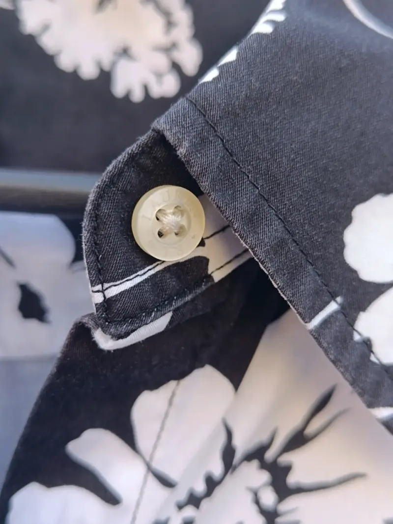 Blusa talla 1X estampado floral en blanco y neg - 4