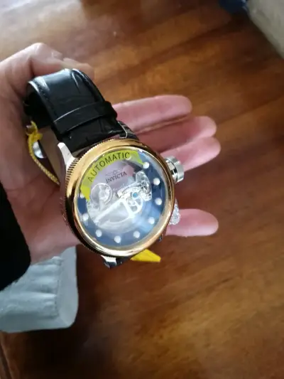 Reloj automático Invicta con correa de cuero - miniatura 3