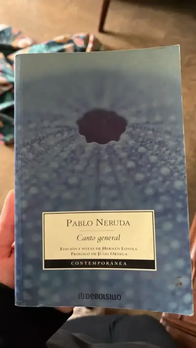 Libro 'Canto General' de Pablo Neruda - miniatura 1