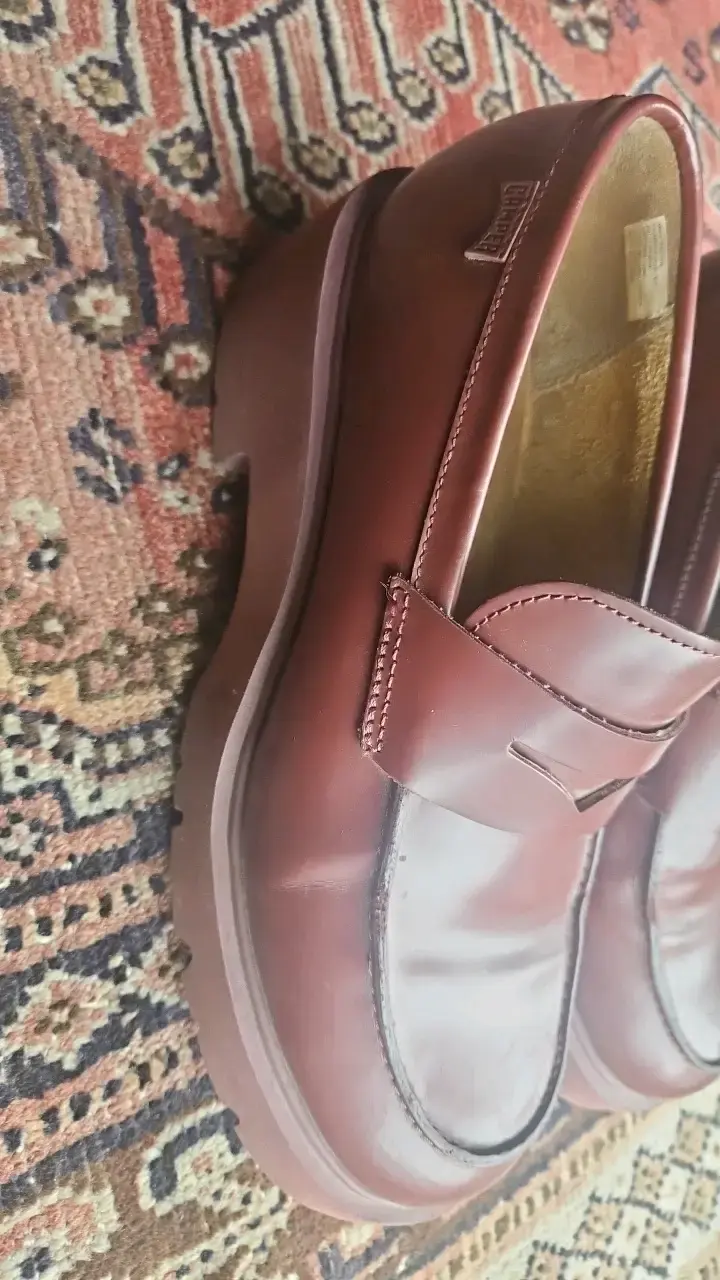 Zapatos mocasines de cuero marrón Camper - 2