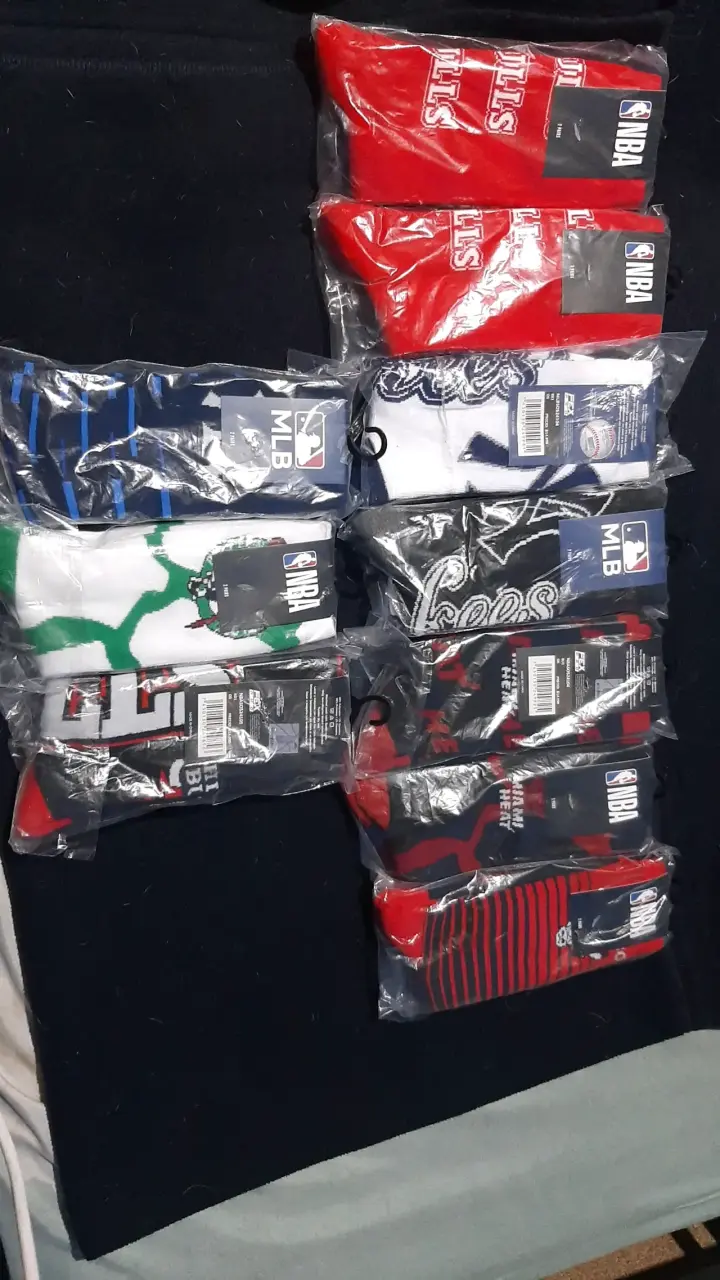 Calcetines deportivos NBA y MLB variados