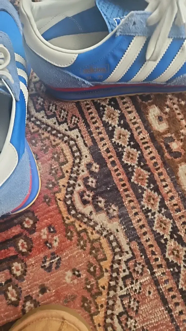 Zapatillas deportivas Adidas azules y blancas - 6
