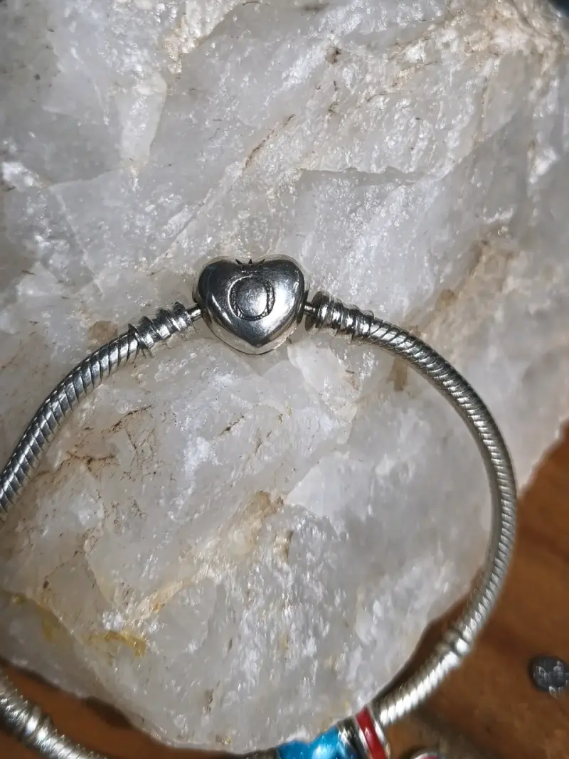 Pulsera de plata con dije de corazón Pandora - 3