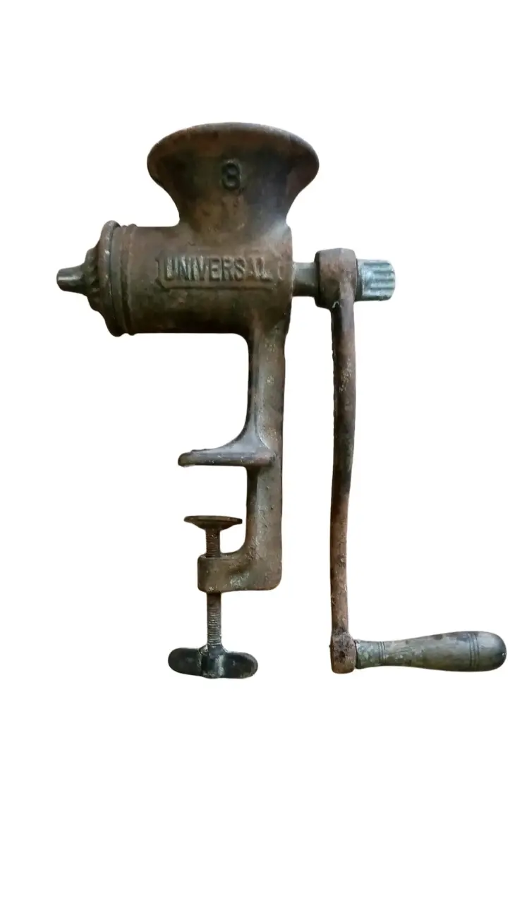 Moledor de carne manual Universal vintage
