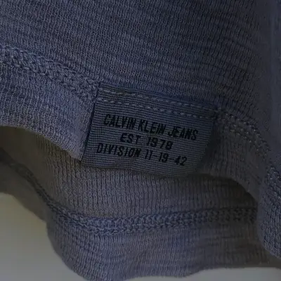 Polera Calvin Klein Jeans para hombre - miniatura 3