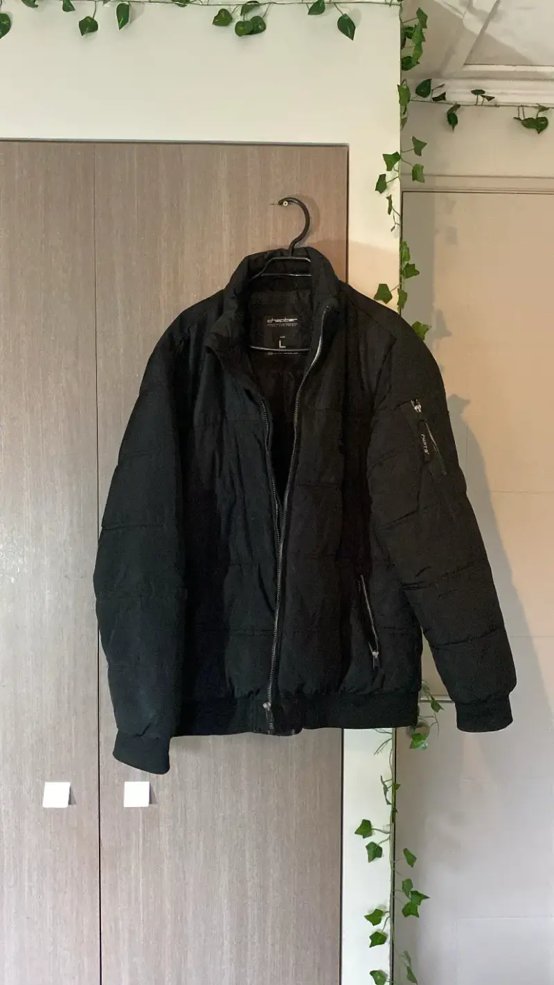 Chaqueta negra acolchada para hombre talla L - 1