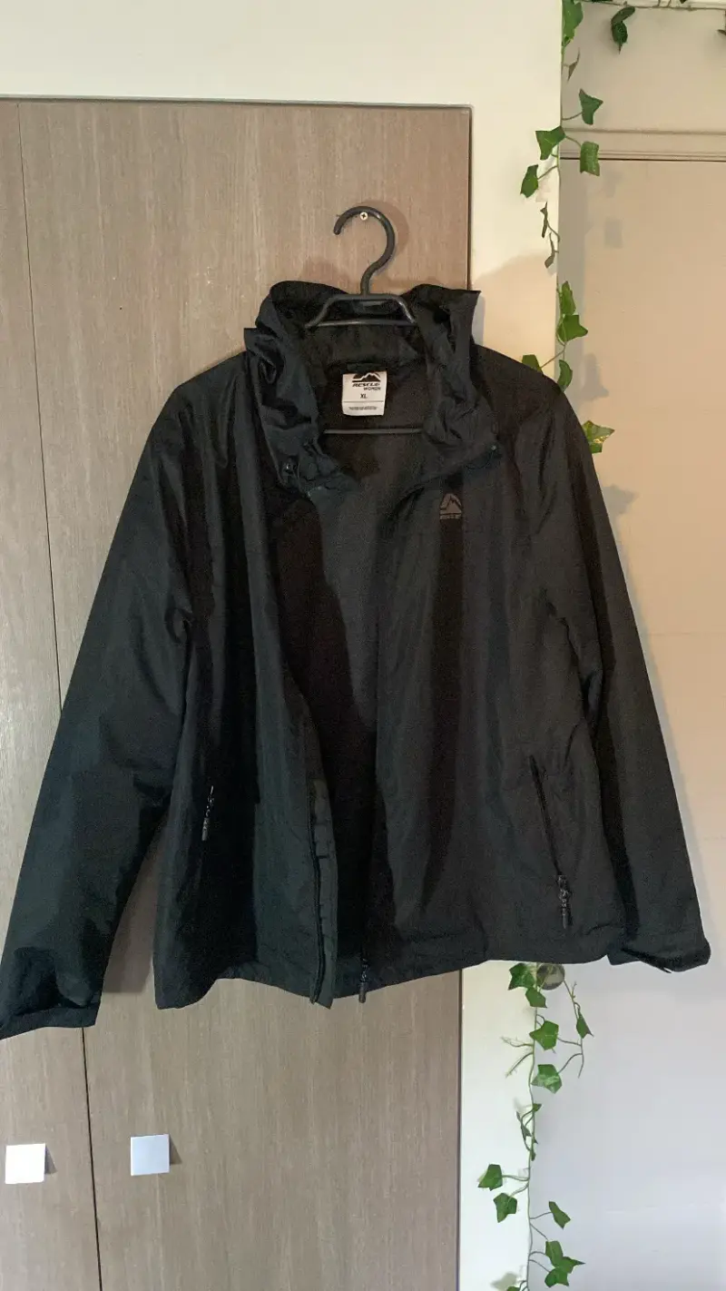 Cortaviento negro rescue