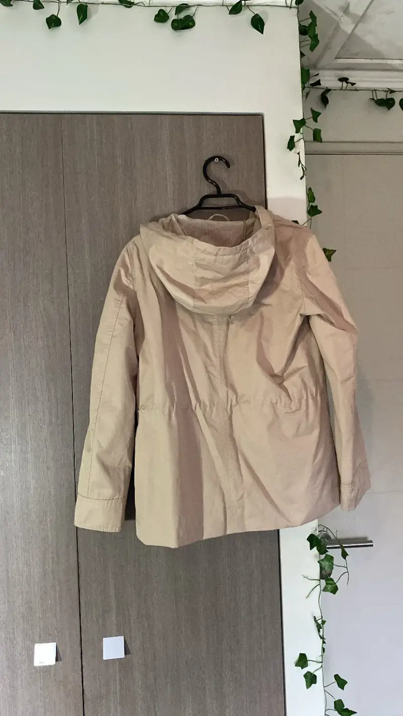 Chaqueta beige con capucha EDC para mujer - 2