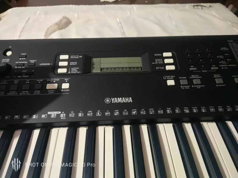 Teclado Yamaha PSR-E363 - 2
