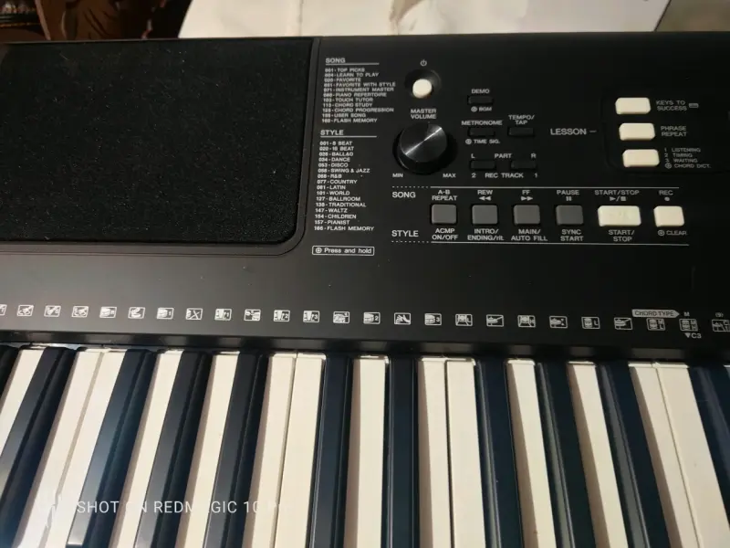 Teclado Yamaha PSR-E363 - 4