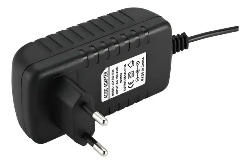 Adaptador de Corriente - 3