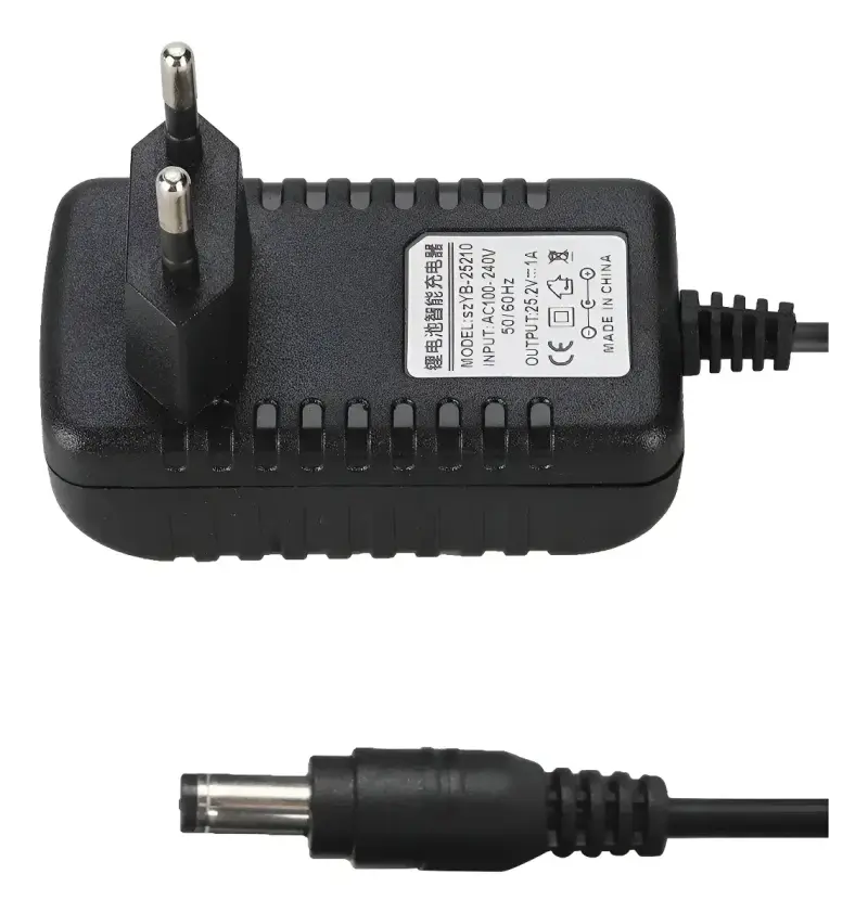 Adaptador de Corriente - 4