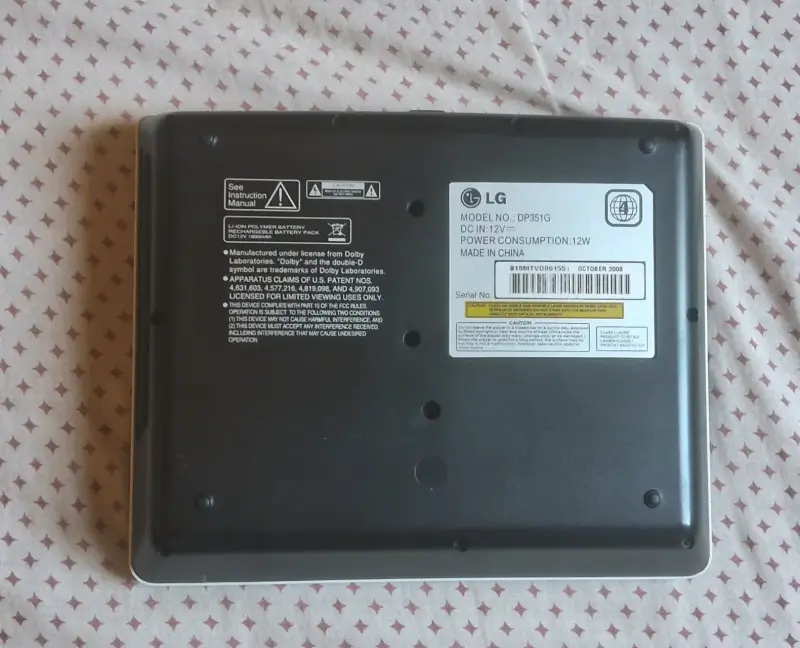 Reproductor DVD/CD Portátil LG DP351G + Bolso LG - 5