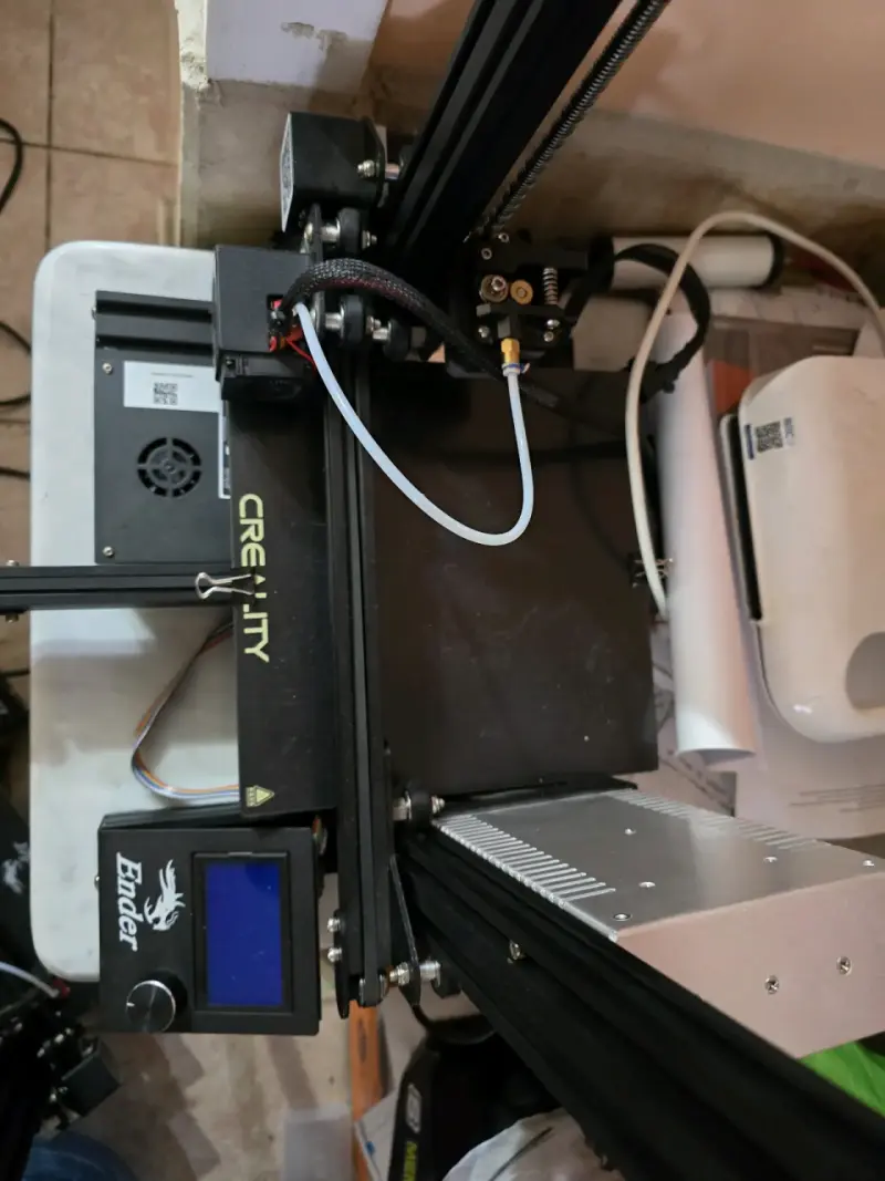 Impresora 3D Creality Ender 3 con poco uso - 3