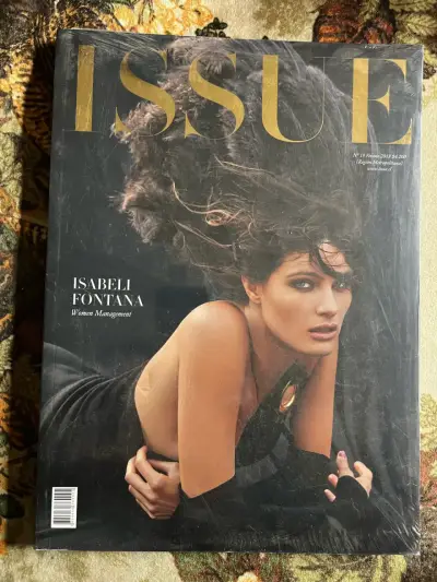 Revista Issue N°19 Verano 2018 con Isabeli Fontana - miniatura 1