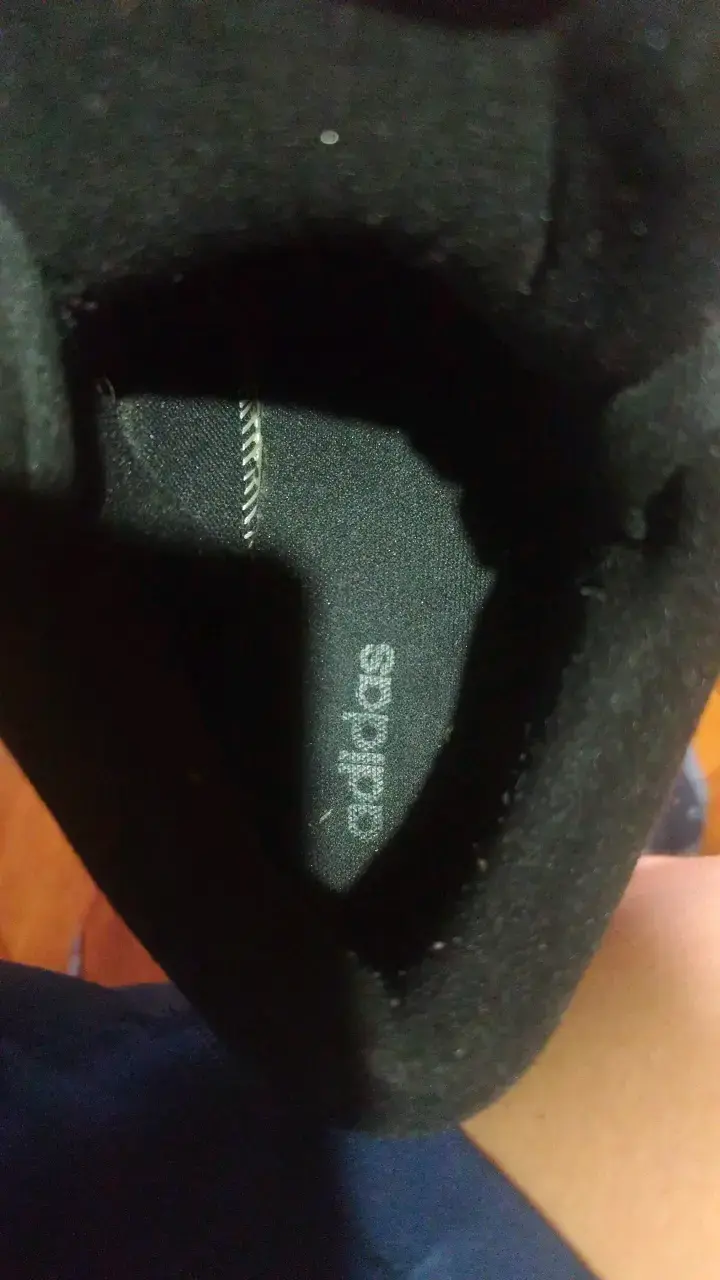 Zapatillas deportivas negras Adidas en buen estado - 4