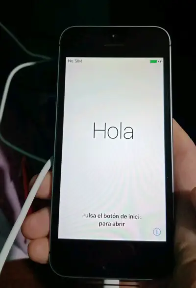 iPhone SE 128GB Gris Espacial. Nuevo. Sellado - miniatura 3