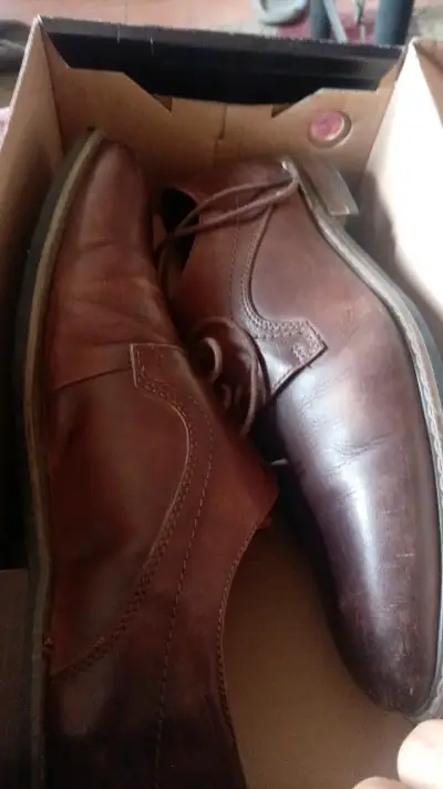 Zapatos de cuero marrón para hombre - miniatura 1