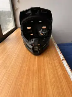 Casco de bicicleta integral negro para ciclismo - 3
