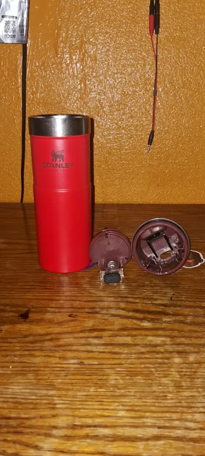 Termo Stanley rojo con tapa desmontable - miniatura 2