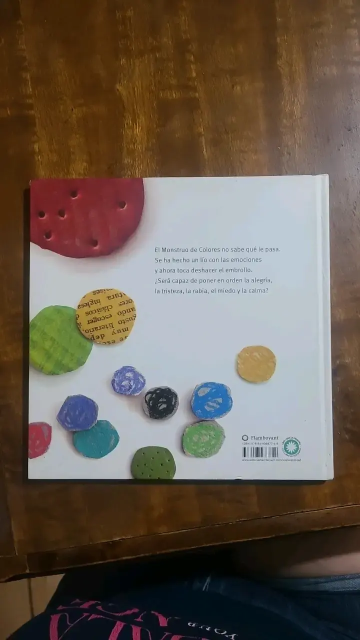 Libro 'El Monstruo de Colores' de Anna Lle - 3