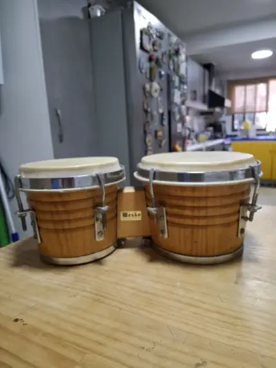 Bongos de madera Mesko en buen estado - miniatura 1