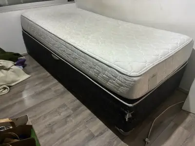 Cama de 1.5 plaza con colchón y base - miniatura 1