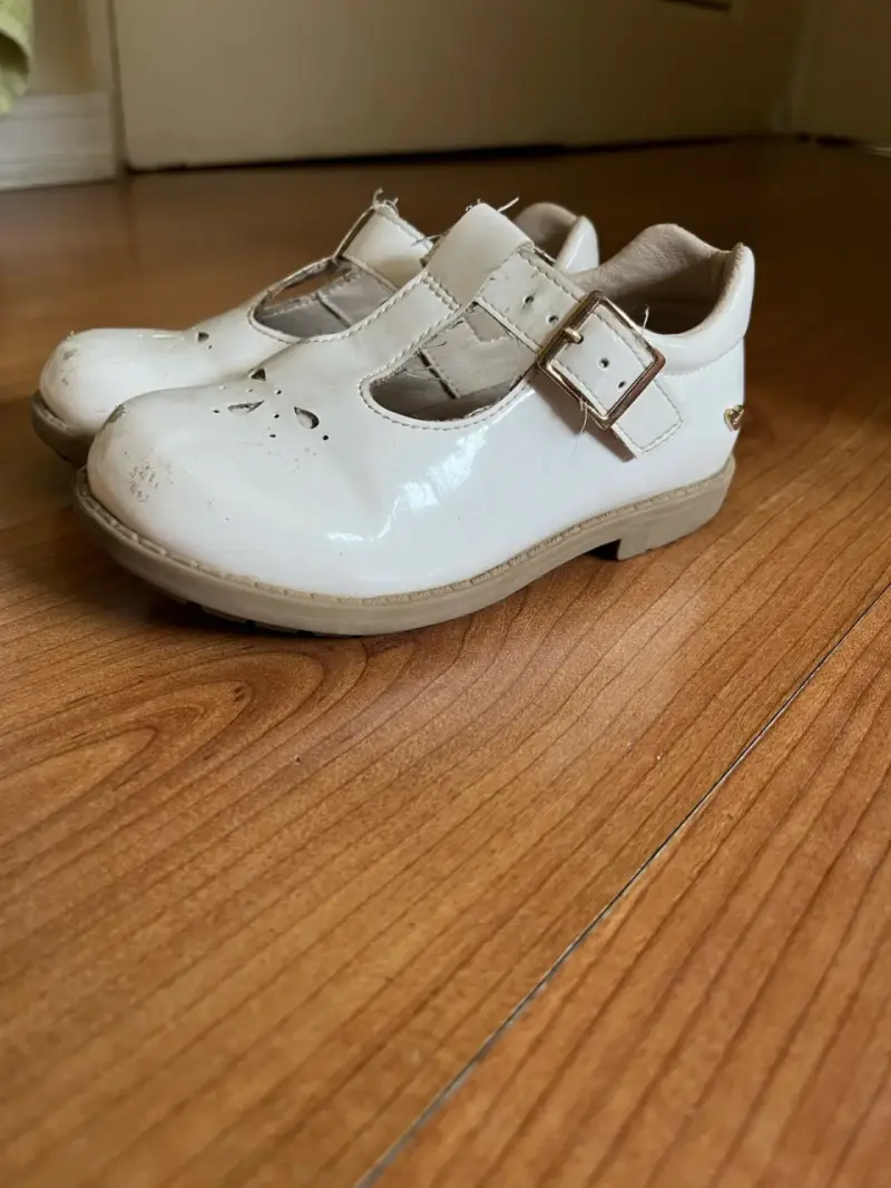 Zapatos de charol blanco talla 27 - 1