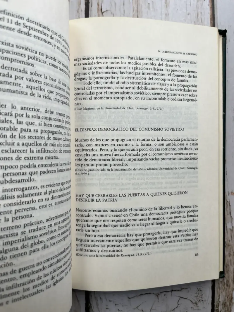'Pinochet: Patria y Democracia Editorial Andrés B - 4