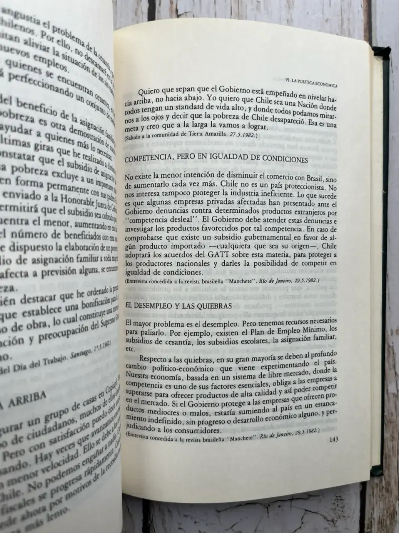 'Pinochet: Patria y Democracia Editorial Andrés B - 5