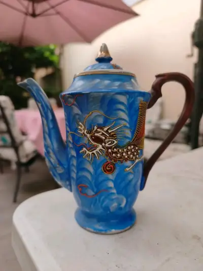 Juego de té de porcelana azul con diseño de dragón - miniatura 3