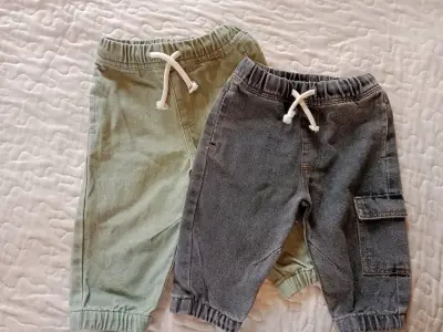 Conjunto de ropa infantil con polerones y pantalones - miniatura 2