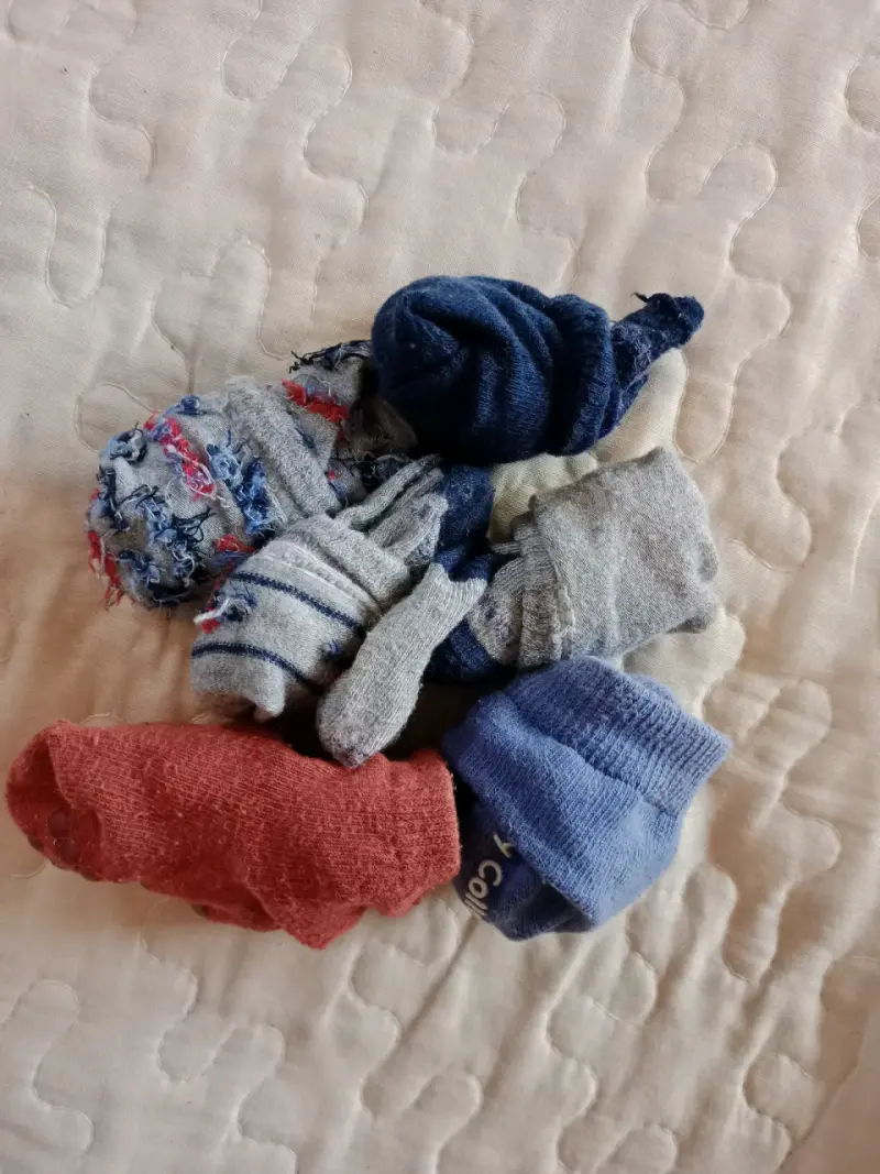 Conjunto de ropa infantil con polerones y pantalones - 3