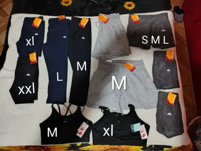Conjunto de ropa deportiva para mujer y hombre - miniatura 1