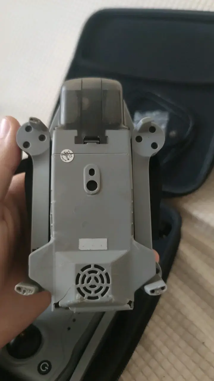 Drone plegable con control remoto y accesorios - 2