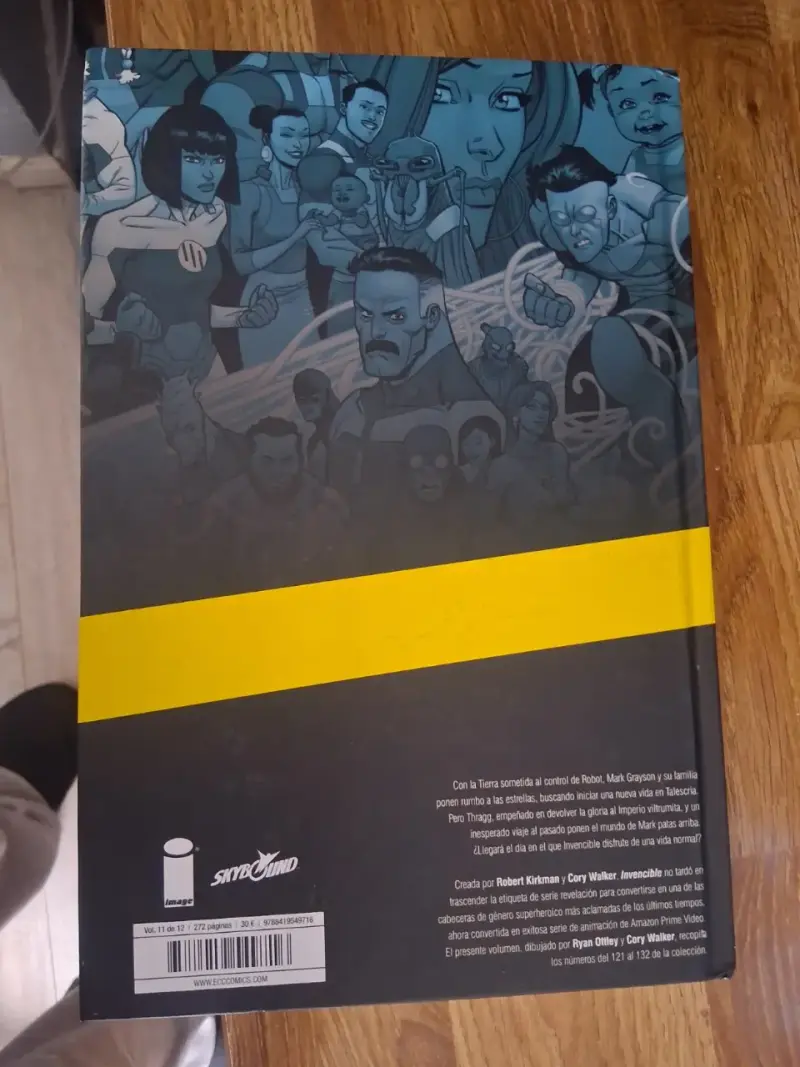 Cómic Invencible Volumen 11 ECC - 2