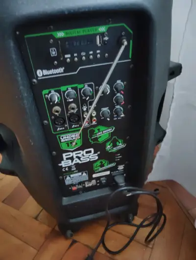 Parlante Pro Bass Underground 15 Bluetooth - miniatura 2