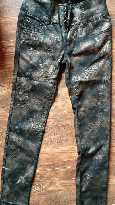 Pantalones ajustados con estampado floral - miniatura 1