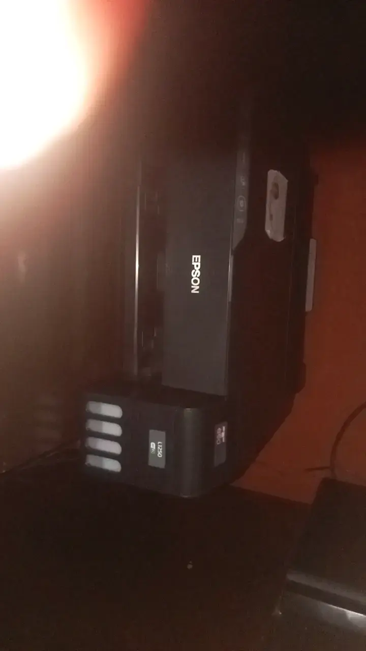 Impresora multifuncional Epson EcoTank en buen estado - 2