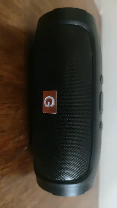 Parlante portátil Bluetooth negro - miniatura 1