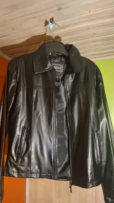 Chaqueta de cuero sintético precio conversable - miniatura 1